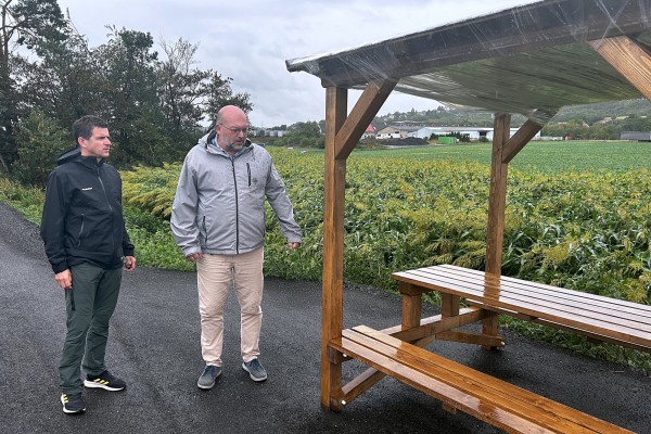 Cyklostezka mezi městem Dobrovice a obcí Ledce bude mít délku přibližně šest kilometrů. Je podpořená z ITI Mladá Boleslav.