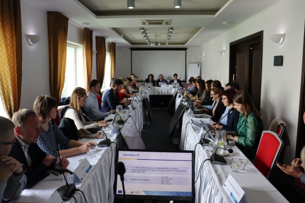 Jednání Národní stálé konference v Plzni v dubnu 2023.