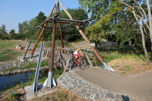 Cyklolávka přes Klenici