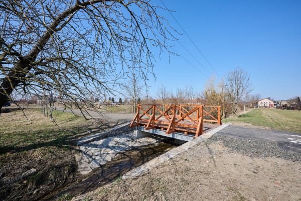 Dokončená cyklostezka Dobrovice - Ledce v březnu 2025.