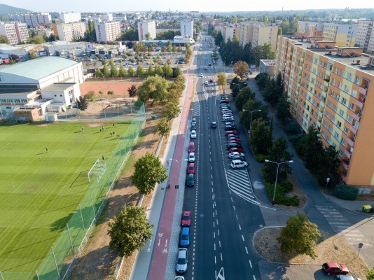 Pohled na cyklostezku Havlíčkova.