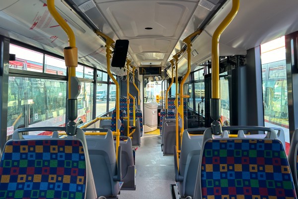 Dopravní podnik města Mladá Boleslav převzal čtyři nové autobusy značky Iveco na bioCNG.