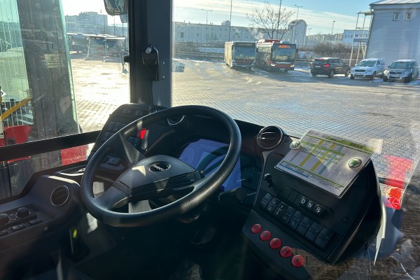 Dopravní podnik města Mladá Boleslav převzal čtyři nové autobusy značky Iveco na bioCNG.