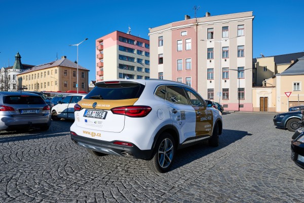 Automobil pro poskytování terénní odlehčovací služby.