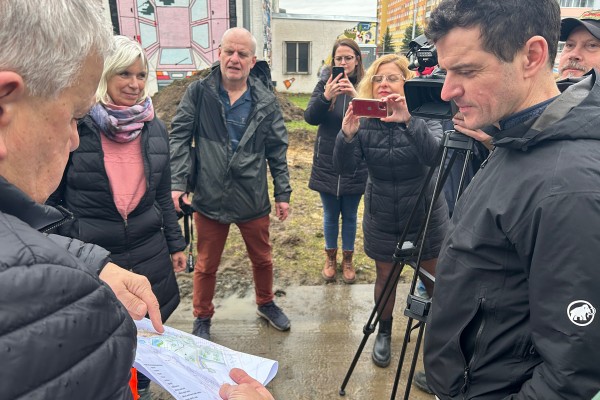 Setkání u příležitosti zahájení realizace projektu Zlepšení mikroklimatických podmínek v lokalitě Na Radouči v únoru 2024.